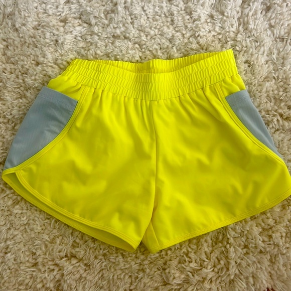 *Like New* Land’s End Girls Shorts - Size Small (6-7 Years) - Picture 1 of 2
